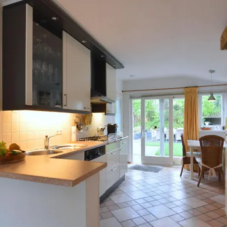 Attractive With Sauna And Hot Tub Holiday home