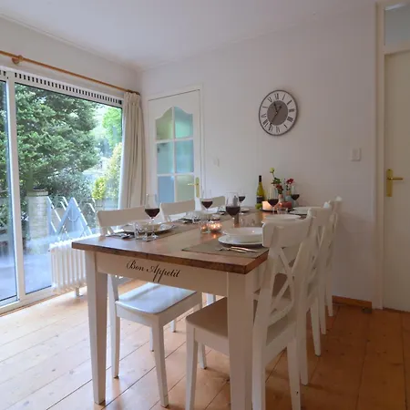 Near De Veluwe * 부투이젠