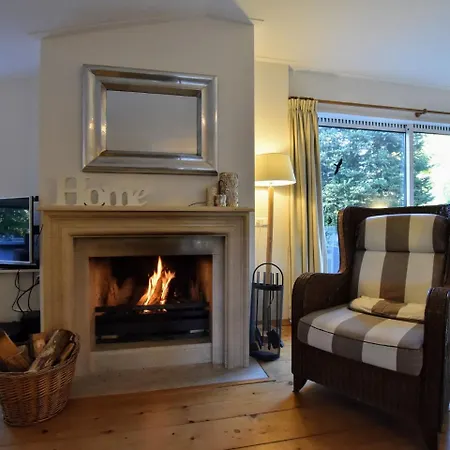 Attractive With Sauna And Hot Tub Holiday home