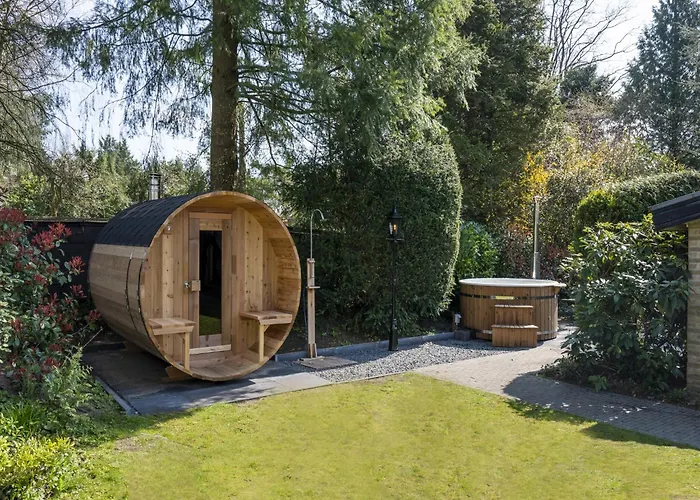 Near De Veluwe 부투이젠